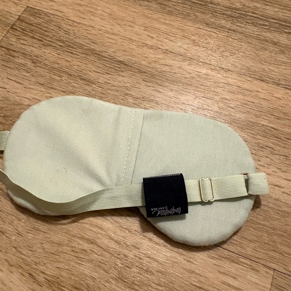 Free People x Understated Leather Starry Eyed Travel Eye Mask - Picture 2 of 7